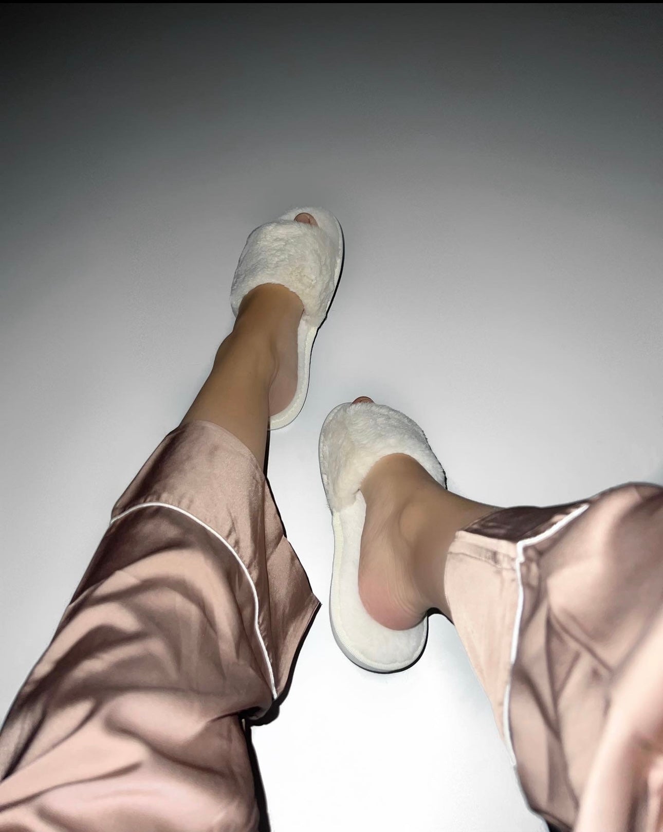 Chaussons fourrure blanche